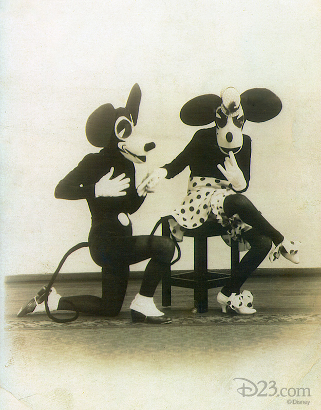 これじゃない】1930年代～1950年代のミッキー＆ミニーの姿が… | COROBUZZ