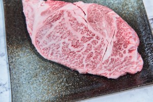 生きてる牛はcowだけど肉になったらbeefって呼ぶとか英語めんどい、と言ったら「ぐぬぬ案件」だった