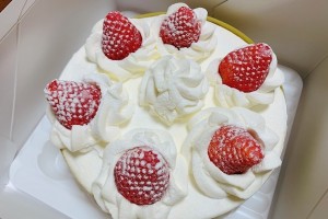 ケーキや菓子店などの倒産が急増→考え得る理由が他にない