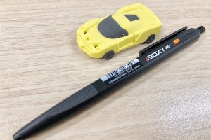 インターネットのない時代、スーパーカー消しゴムで遊んだが→ふと思った（笑）