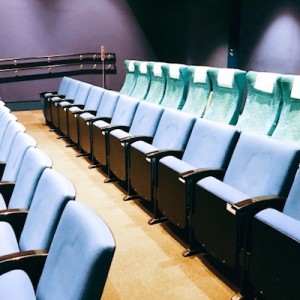 映画館や美術館、劇場などに行った際に有する真の付加価値