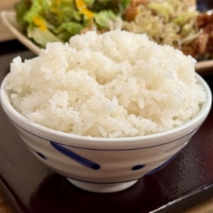 職員食堂のランチや外食など、人を集める上で射抜くべき的