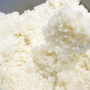 『ご飯をつぐ』って他所様はなんていう？！「自宅でしか使わない言葉なので気付かなかった」