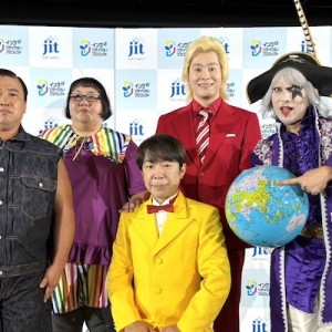 家族写真と題された一枚→みんなが一斉に抱いたこと（笑）